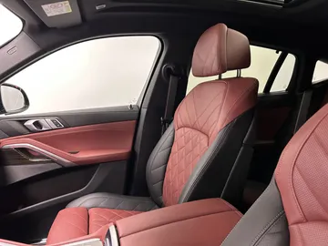Car image 44