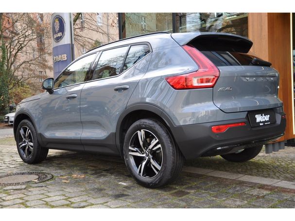 Volvo XC40 B3 Plus Dark 120 kW image number 6