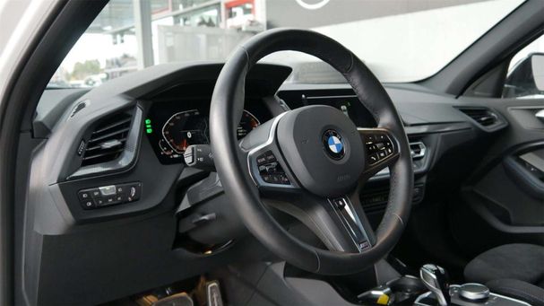 BMW 118i 103 kW image number 9