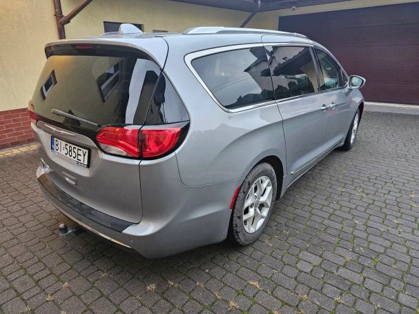 Chrysler Pacifica 219 kW image number 3