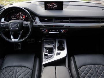 Car image 37