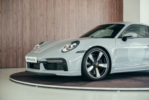 Porsche 992 Sport Classic 405 kW image number 15