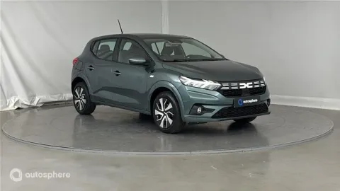 Car image 3