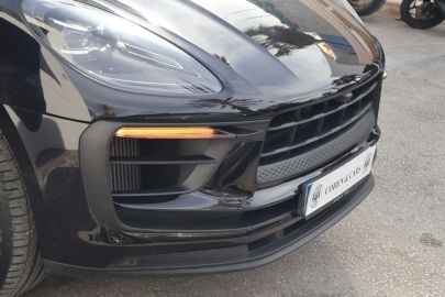 Car image 34