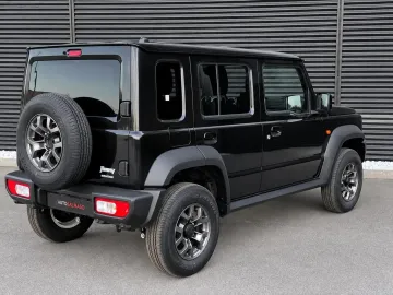 Car image 5