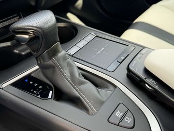 Car image 37