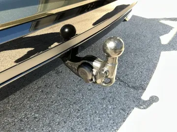 Car image 32
