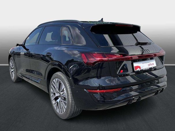 Audi Q8 55 quattro e-tron S-line 300 kW image number 4