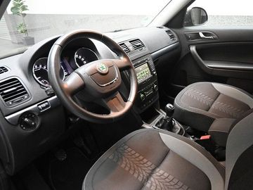 Car image 9