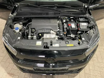 Car image 29
