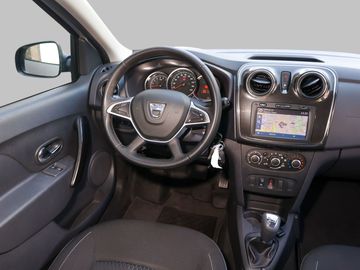 Car image 8