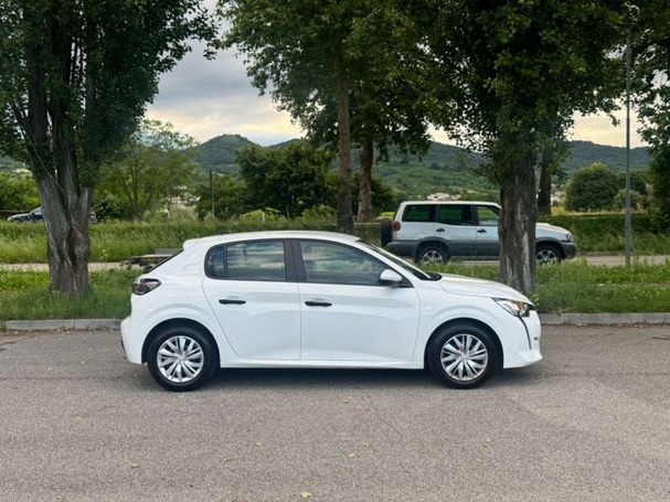 Peugeot 208 BlueHDi Allure 75 kW image number 3