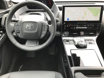 Car image 14