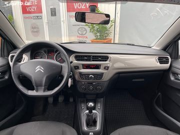 Car image 11