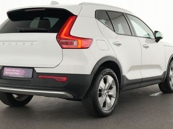 Volvo XC40 Momentum 110 kW image number 12