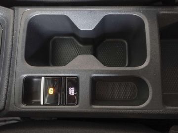 Car image 33