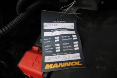 Car image 26
