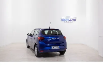 Car image 5