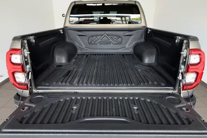 Car image 29
