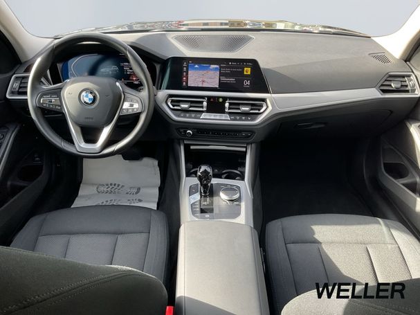 BMW 320d Touring xDrive Advantage 140 kW image number 8