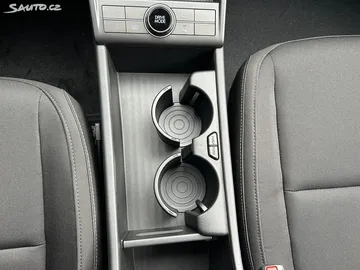 Car image 33