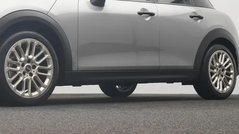 Car image 22