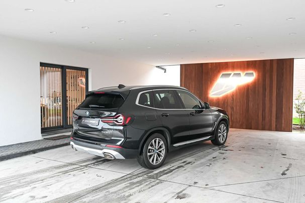 BMW X3 xDrive30e 215 kW image number 4