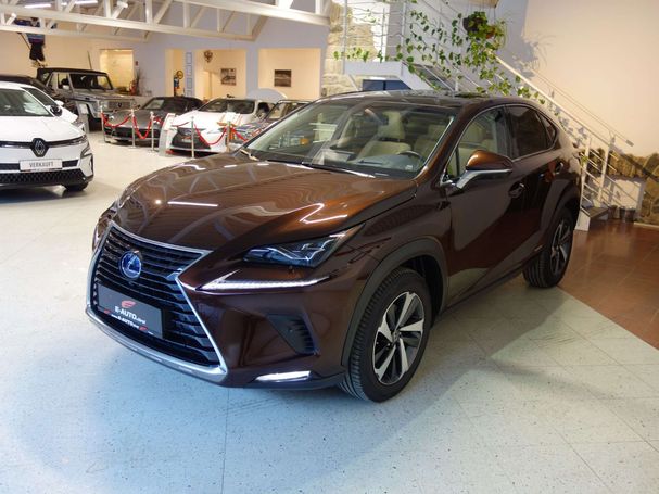 Lexus NX 300 h AWD 145 kW image number 1