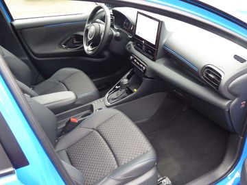 Car image 13