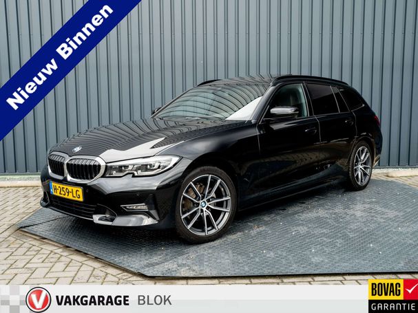 BMW 320i Touring 135 kW image number 1