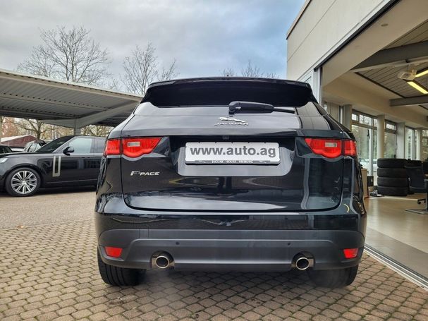 Jaguar F-Pace 25t AWD Chequered Flag 184 kW image number 3