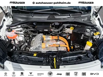 Car image 26