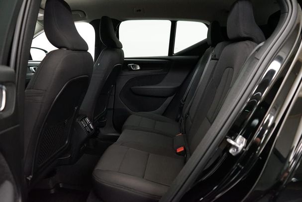 Volvo XC40 T2 Momentum 95 kW image number 7