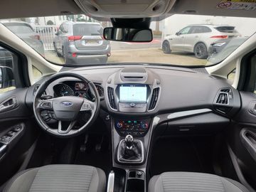 Car image 15