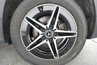 Car image 48