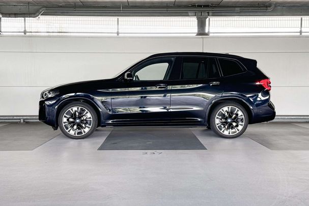 BMW iX3 80 kWh 210 kW image number 3