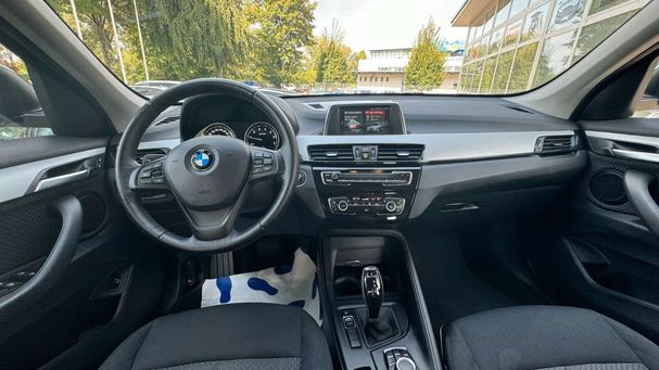 BMW X1 sDrive18i Advantage 100 kW image number 11