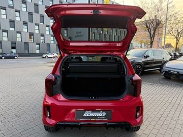 Car image 26