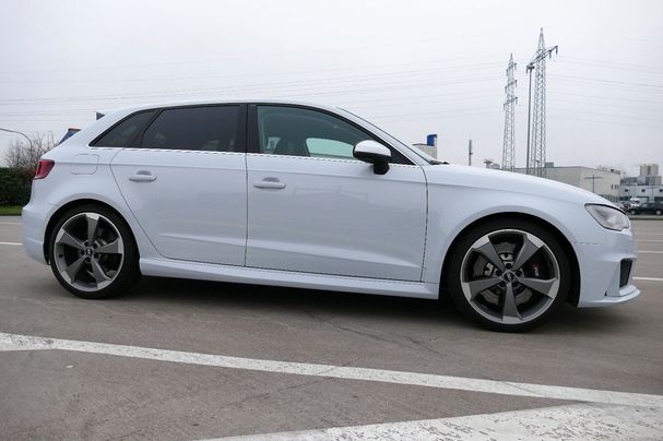 Audi RS3 2.5 TFSI quattro S tronic Sportback 270 kW image number 13