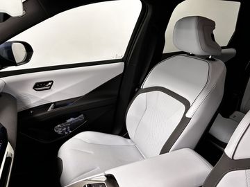 Car image 43