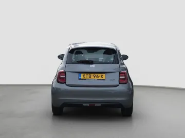 Car image 31
