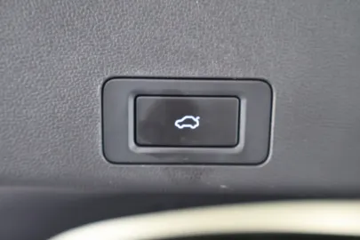 Car image 41