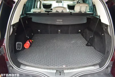 Car image 40