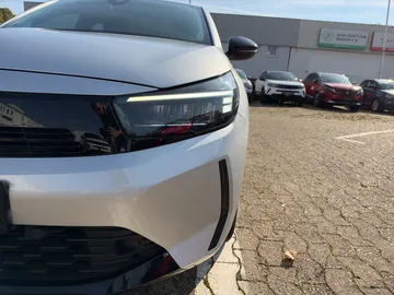 Car image 21