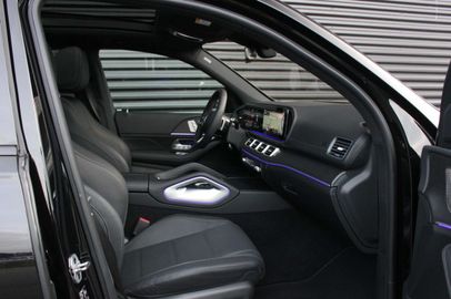 Car image 45