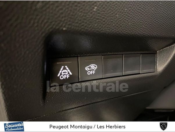 Peugeot 2008 PureTech 130 96 kW image number 16