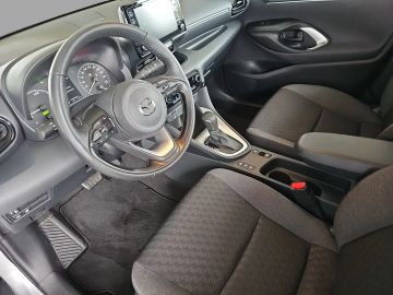 Car image 10