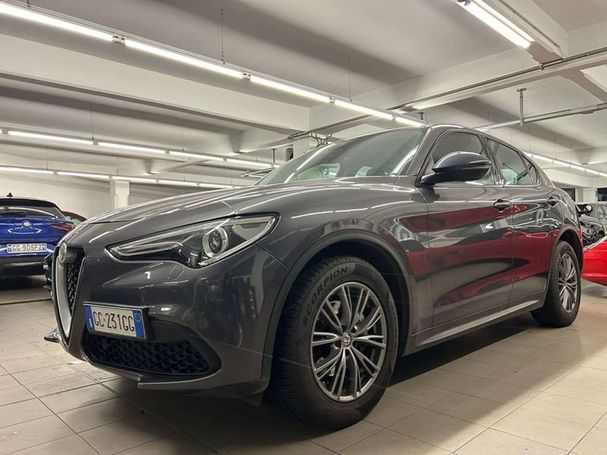 Alfa Romeo Stelvio 2.2 Diesel AT8 118 kW image number 1