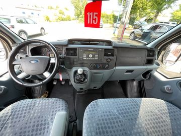 Car image 15