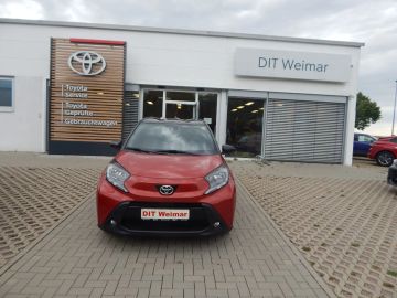 Car image 3